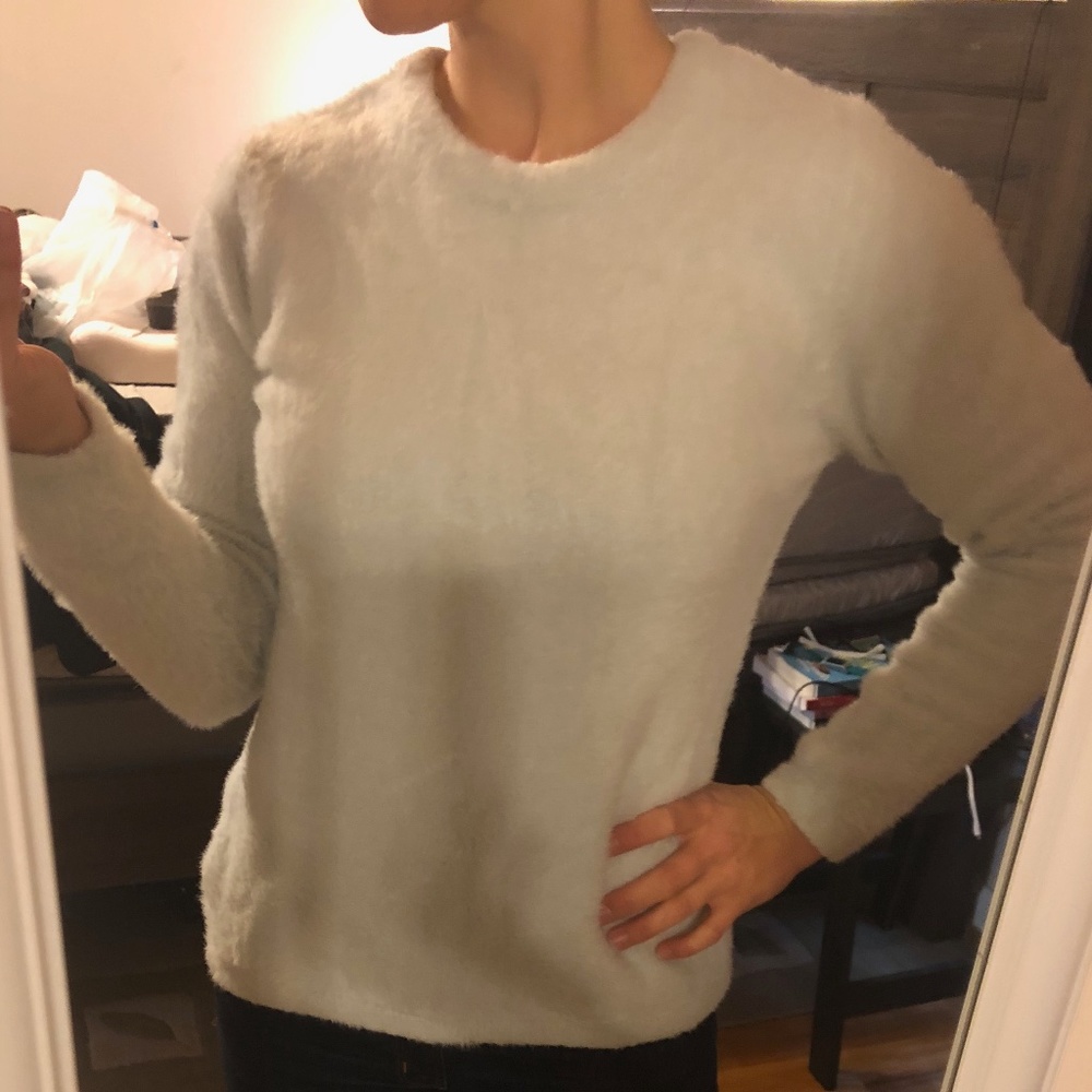 Ellen Tracy Cozy Fuzzy sweater